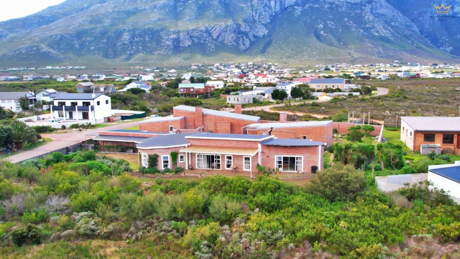 4 Bedroom Property for Sale in Bettys Bay Western Cape